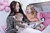 Milla får tre kasser LEGO og et sæt snemænd fra Etly Klarborg. Hun er nemlig en lille nisse-samler ligesom sin mor. Melia får en Rapunsel-dukke, en ambulance, fe-vinger med tryllestav og sådan et plastiksæt med en mobiltelefon og bilnøgler. Milo har fået sin gave. Han forstår det jo alligevel ikke endnu, så vi købte noget, han manglede; et legestativ med tilhørende legetøj og to lækre babysvøb. Om morgenen, når vi står op, ligger der en pakke under juletræet til dem alle fra julemanden. Der får pigerne et spil hver, som de kan hygge sig med i løbet af dagen, og Milo får en træ-bil. (Foto: Janus Nielsen/Discovery Networks Danmark)