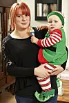 - Jeg har købt LEGO til Lucas og en dukke til Josefine, fortæller Nicoline. (Foto: Janus Nielsen/Discovery Networks Danmark)
