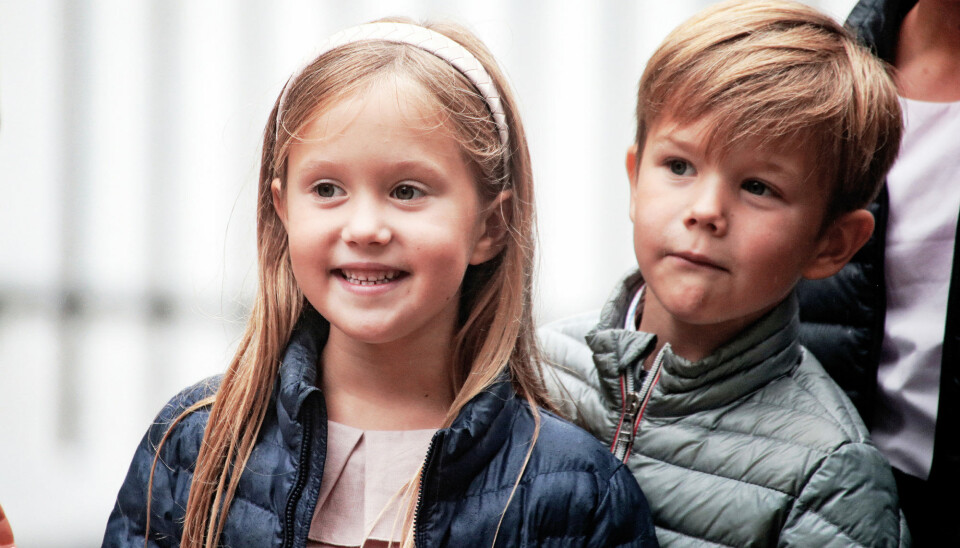 Prinsesse Josephine og prins Vincent var med til at tage imod Gråsten Ringriderforening sidste år (Foto: Niels Henrik Dam)