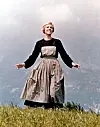 Det er nok de færreste, der vil gå på den røde løber med Julie Andrews filmkjole fra 'Sound of Music'. Ikke desto mindre indbragte den 9.798.828 kroner, da den blev solgt på auktion (Foto: Getty Images)