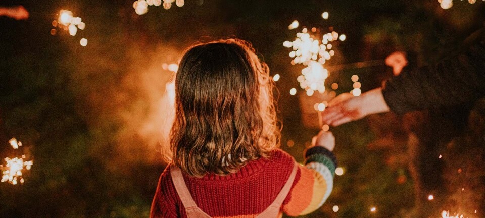 Fyrværkeri med børn: 10 tips til sikkerhed
