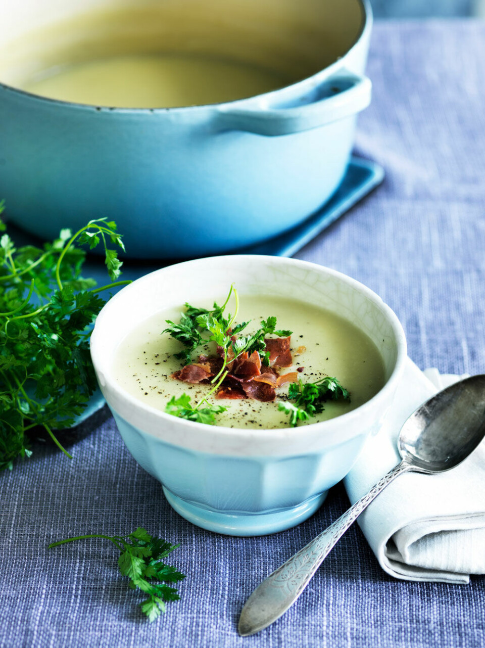 Jordskokkesuppe med kartofler og bacon