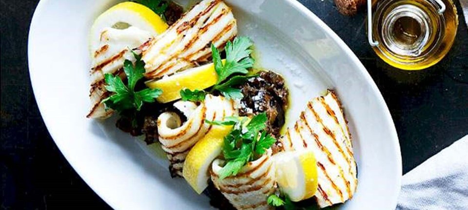 Calamari med aubergine og hvidløg