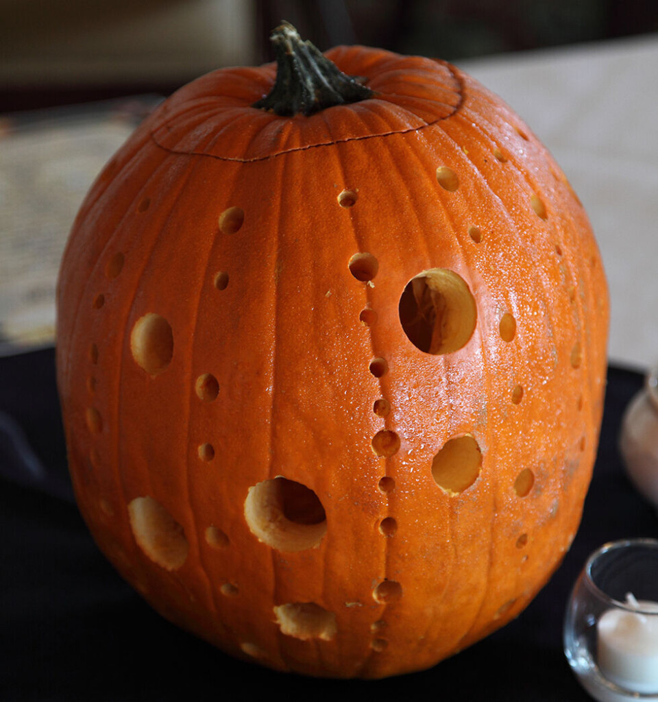 Uhyggelige Halloween-græskar: 12 sjove ideer til græskarudskæring