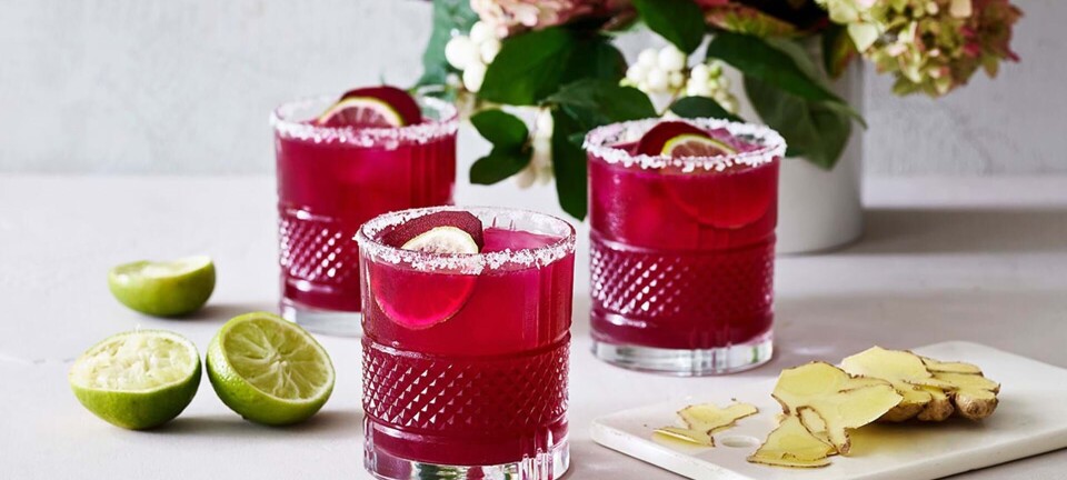 Rødbedemargarita: Lav en skøn drink med rødbede, lime & ingefær