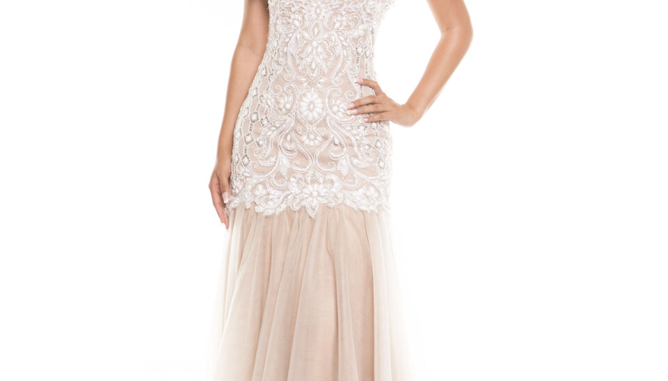 Navn: Cassandra Nielsen - Alder: 17 år - By/Region: Valby/Sjælland - Højde: 169 cm - Beskæftigelse: Tager en EUX på Niels Brock, og arbejder i supermarked (Foto: Christina Anaya/MissDanmark.dk)