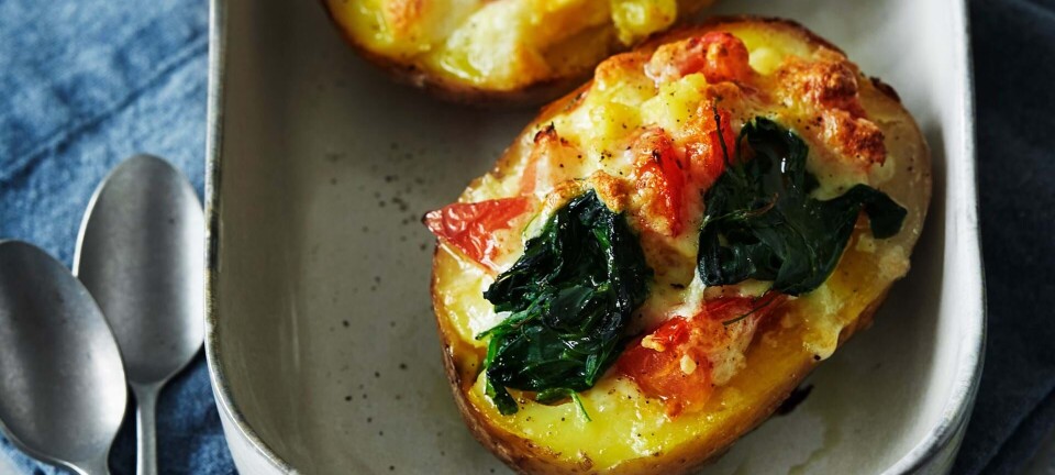 Bagte kartofler med frisk mozzarella og spinat