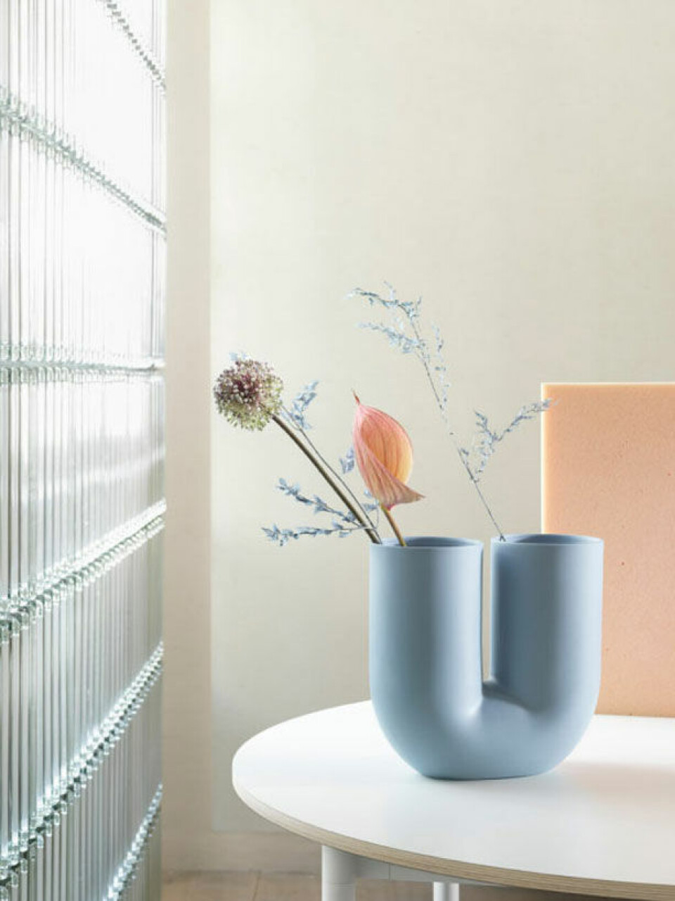 Kink_vase_Muuto_ny.jpg