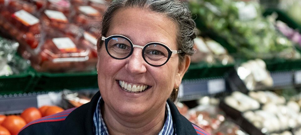 Finalist til Danmarks sødeste kassedame 2019: Mette spreder så megen glæde