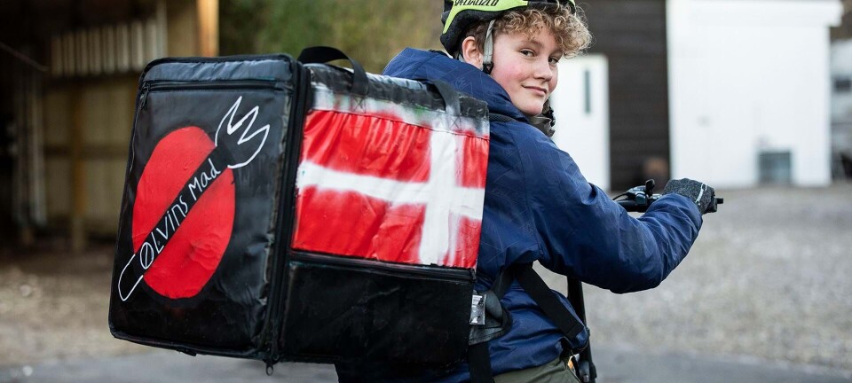 13-årige Alvin sælger mad efter skoletid: Det startede med far og YouTube