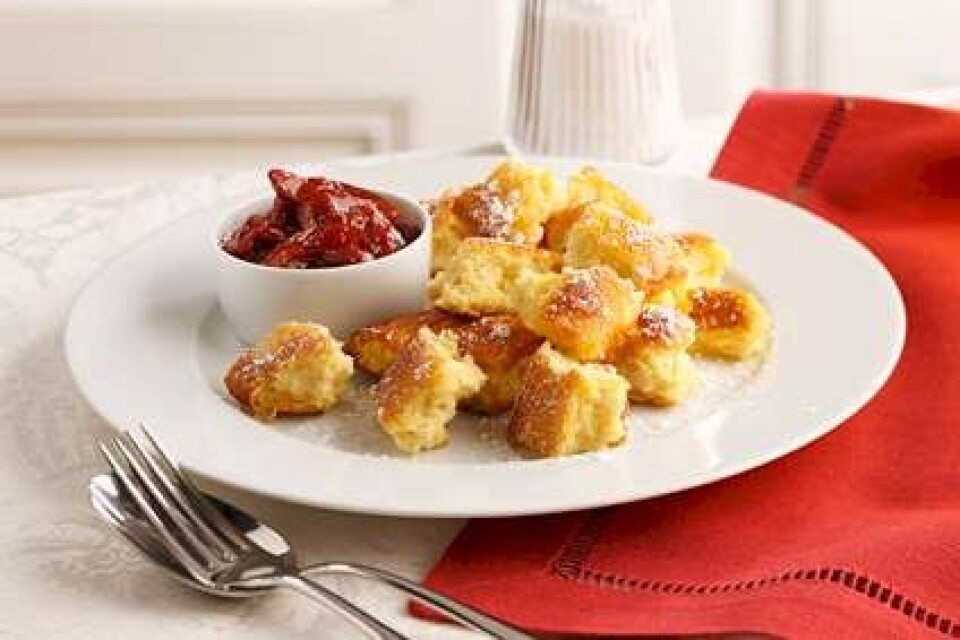 Få opskrifterne på de østrigske specialiteter: Käsespätzle, Apfelstrudel og Kaiserschmarren