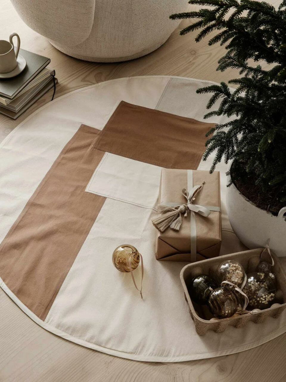 Ferm Living juletræstæppe Tonal