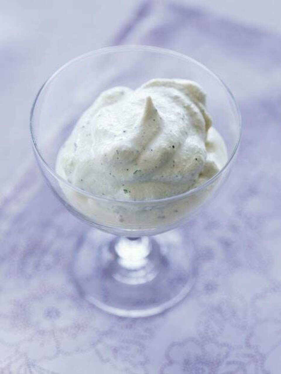 Mango-is og mynteshake med vanilje