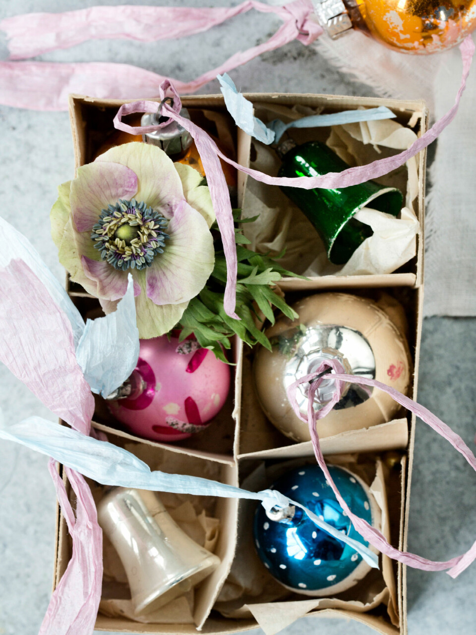 Ofte kommer den smukke glaspynt først frem, når juletræet skal pyntes, men pynten er så fin, at den fortjener at være fremme hele juletiden.