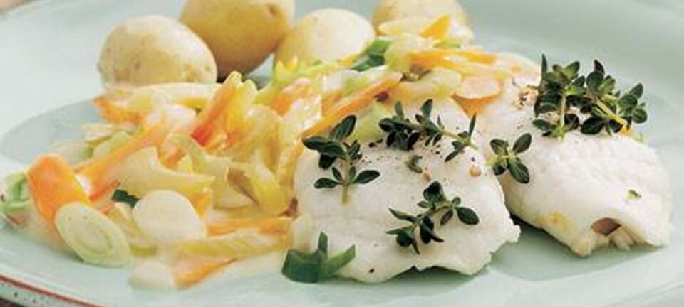 Rødspættefileter med urtesovs