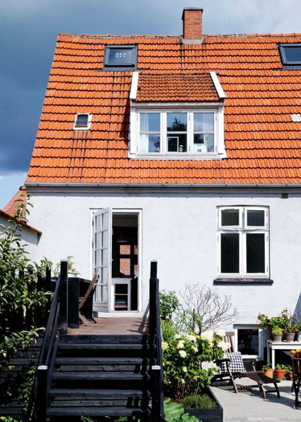 Byhus med have: Genbrug med charme