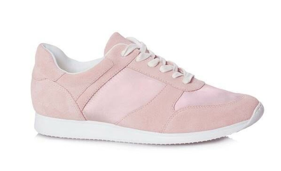Brudesko: 14 fine sneakers, du kan skifte til efter brudevalsen