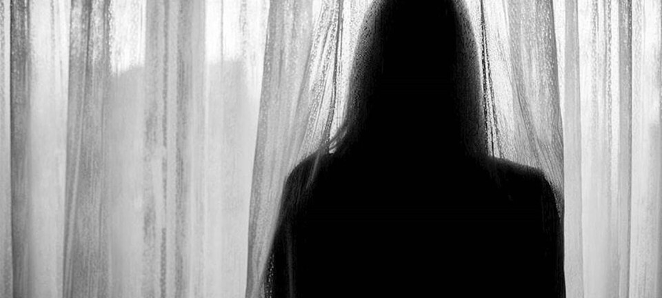 'Psykologen spurgte, om jeg masturberer, når jeg går i kvindetøj'