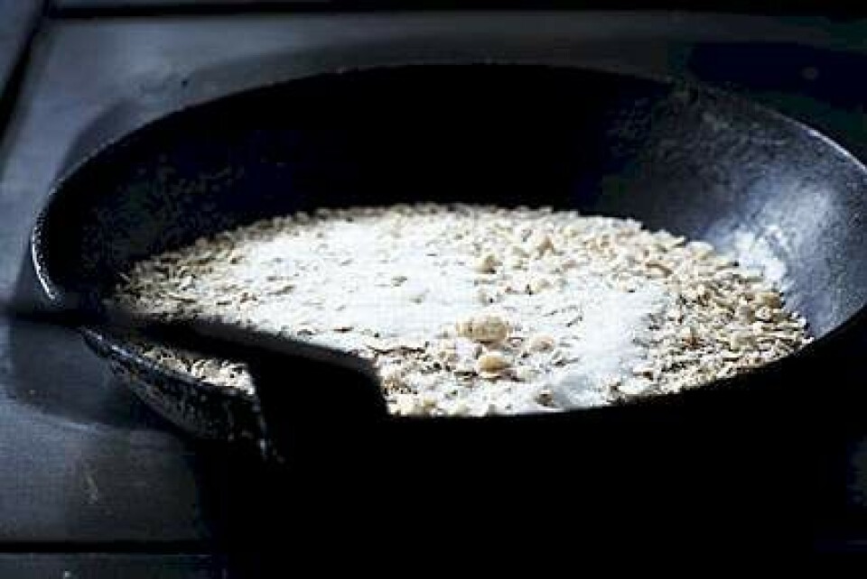 Lær at lave Havremysli med kompot af æbler og pærekvæde