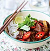 Vietnamesisk oksegryde med nudler