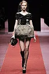 Modeuge i Milano: Pailletter, dansk model og italienske modeklassikere