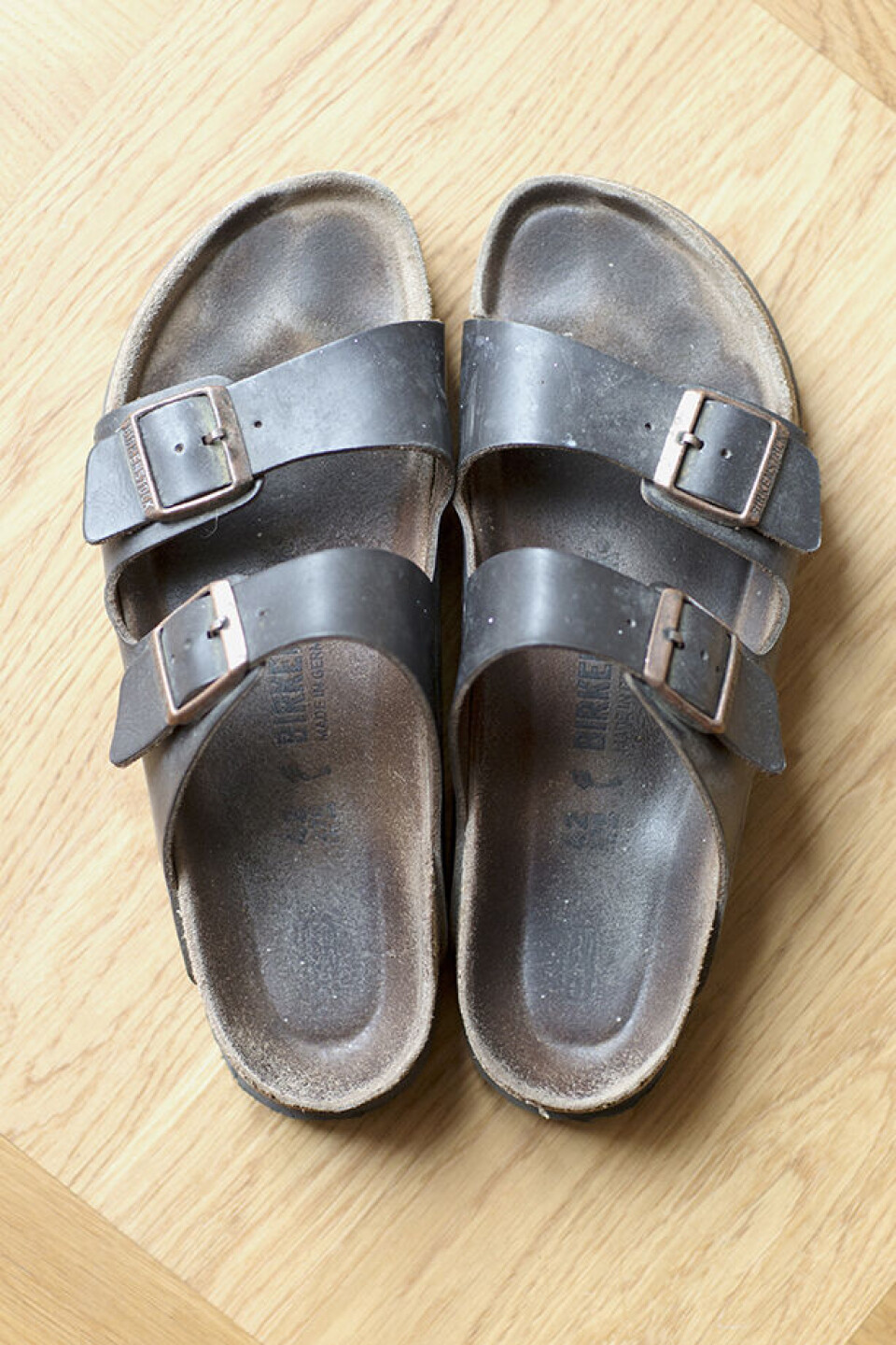 Slidte birkenstock sandaler maling.jpg