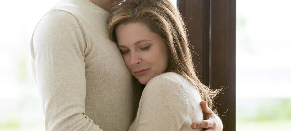 Jeg er glad for min kæreste, men forblændet af en anden