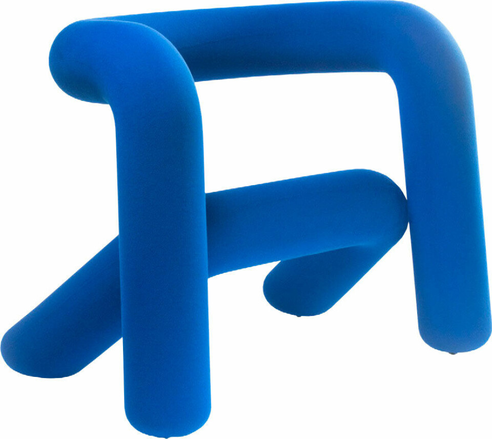 Skulpturelle former, der overrasker øjnene, Extra Bold fra Moustache, fås i flere farver, 11.500 kr.