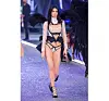 Se de smukke billeder fra årets Victoria’s Secret Show
