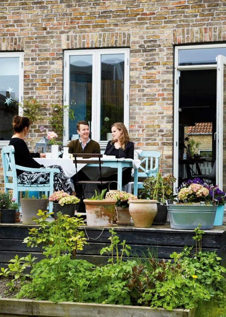 Hus med kontraster: Designerens personlige legeplads