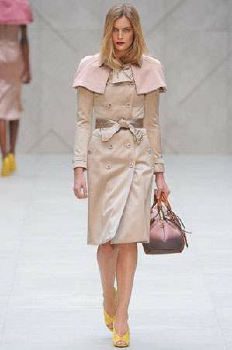 ALT for damerne til Pringle of Scotland Presentation og Burberry Show