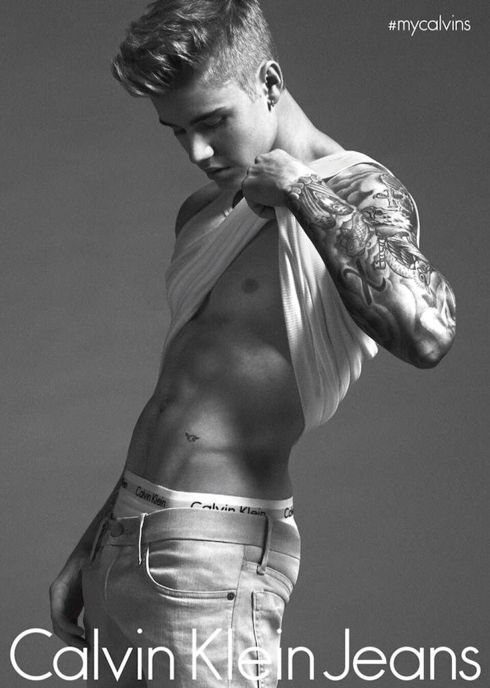 Justin Bieber bliver nyt ansigt - og krop for Calvin Klein