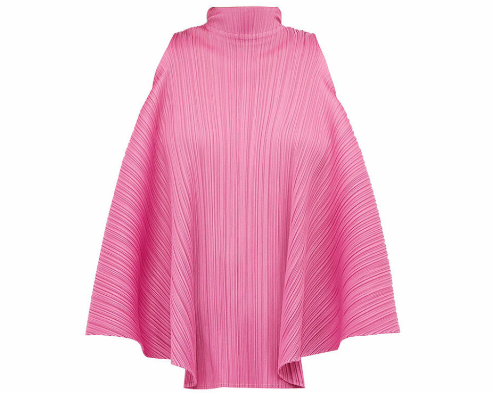 PLEATS PLEASE ISSEY MIYAKE