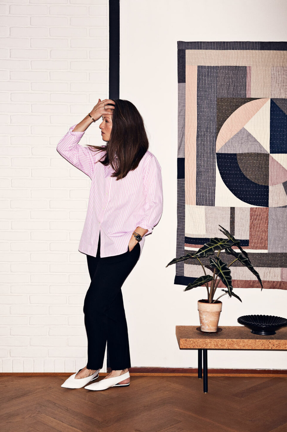 Karina i skjorte fra Victoria Beckham