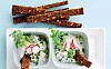 Weekendsalat med rugbrødssticks