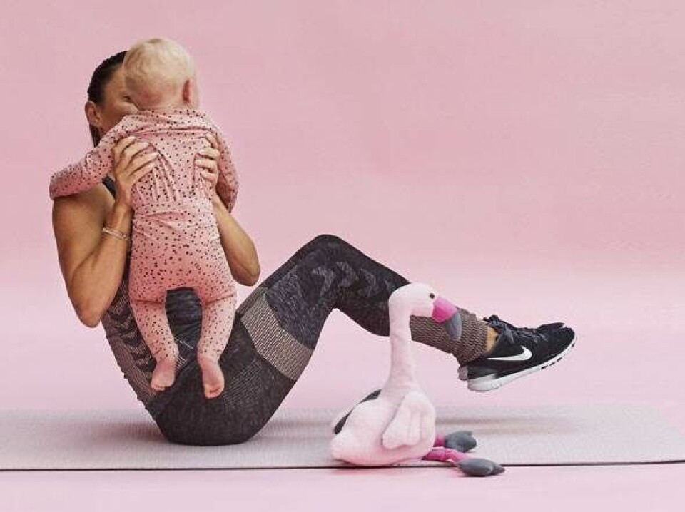 RUSSIAN BABY TWIST øvelser