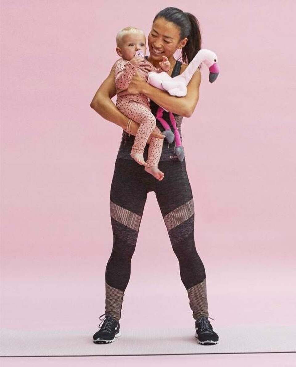 CROSSING BABY LUNGES øvelser