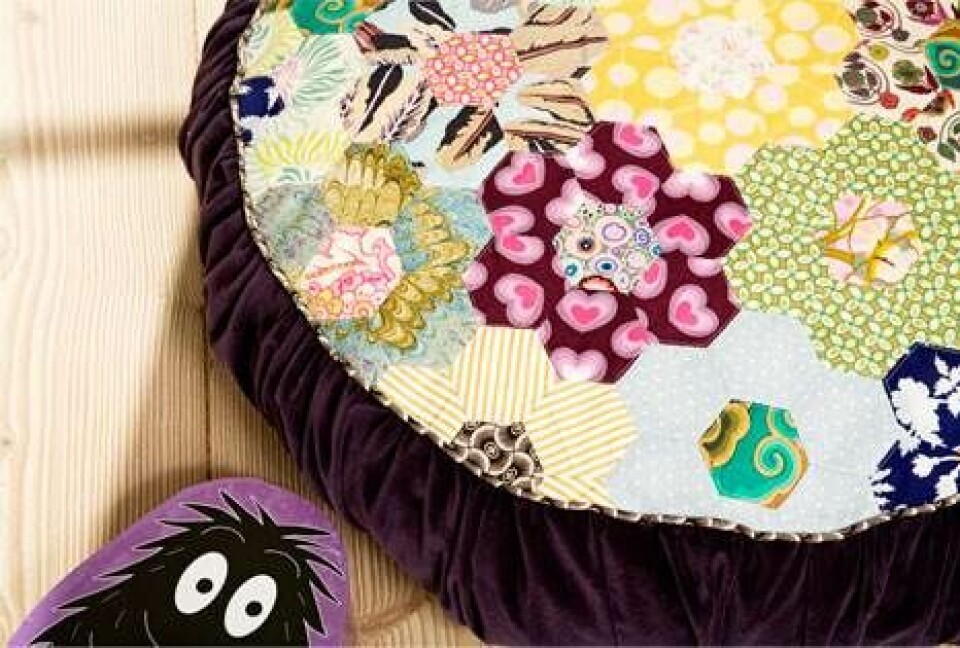 Flot gulvpude i patchwork
