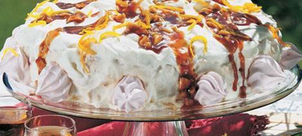 Lagkage med mandelkaramel