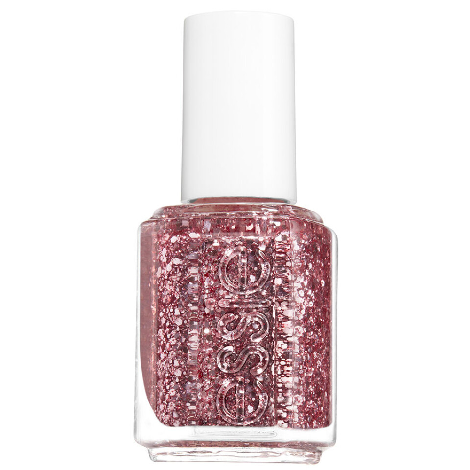 ESSIE a cut above