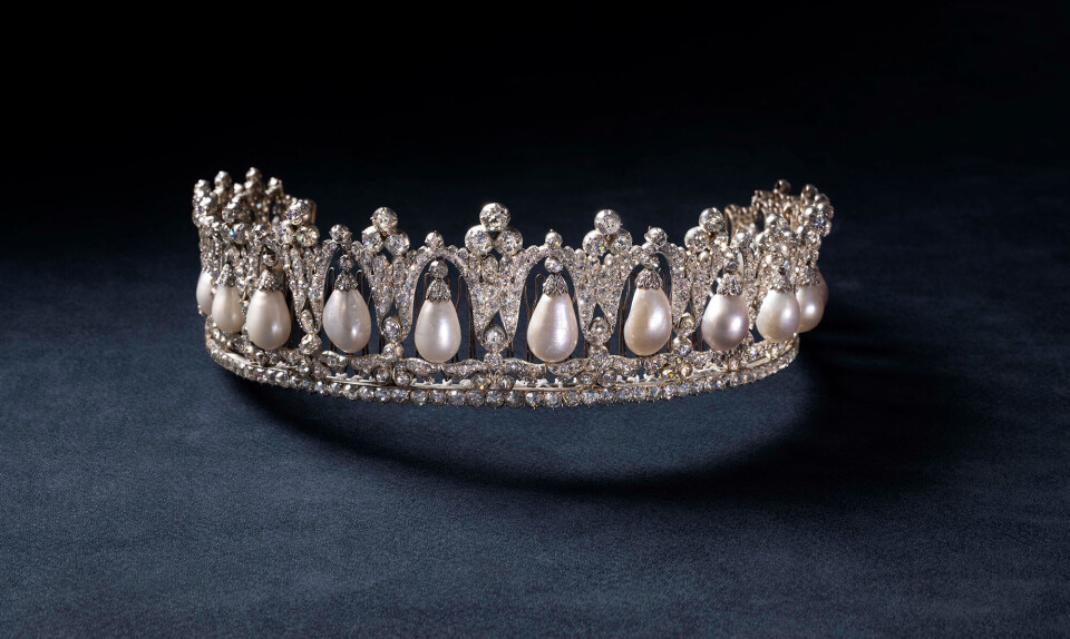 Perlepoirediadem.jpg