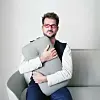 Fritz Hansen lancerer sofaen Favn af Jaime Hayón