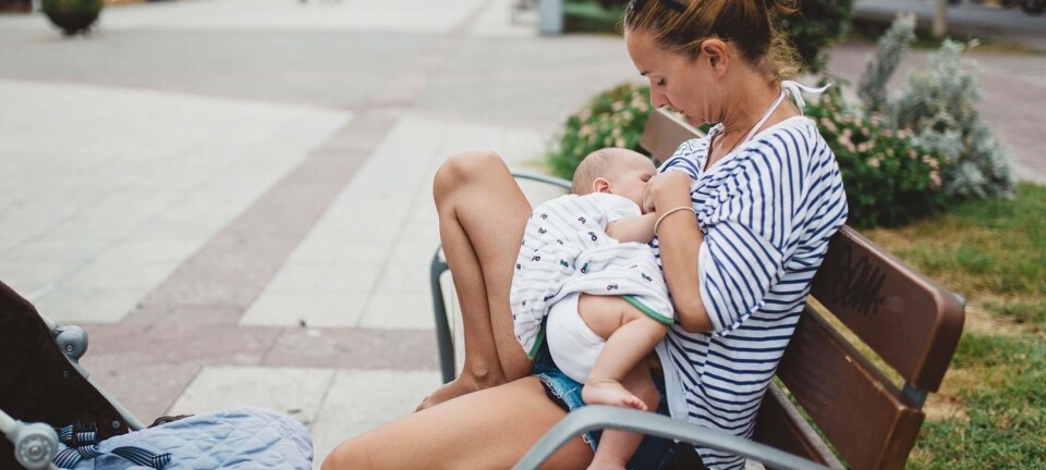 Amning: Op mod hver tredje føler sig utilstrækkelige