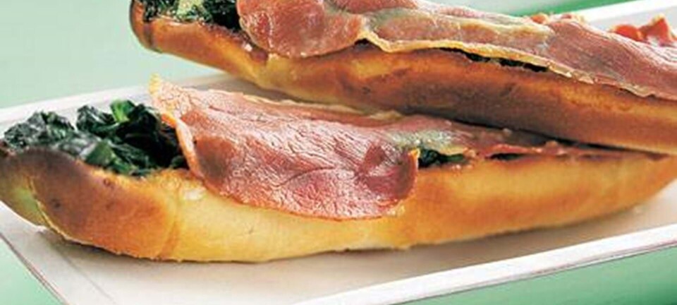 Spinat- og skinkebrød