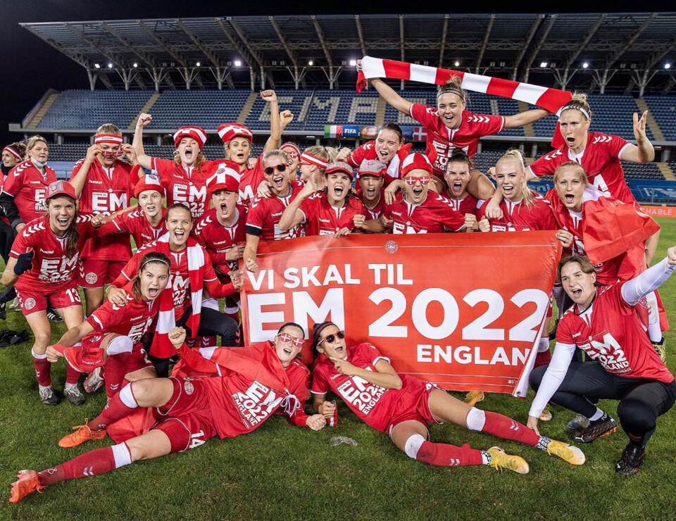kvindelandsholdet.jpg