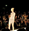 Modeuge i London: Se forårets tendenser