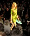 Modeuge i London: Se forårets tendenser