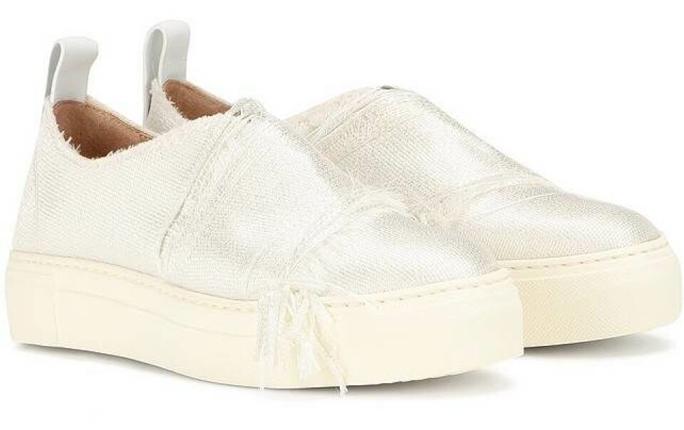 ”Jeg bruger sneakers til alt. Alt! Sommer og vinter, kort og langt, fest og ferie og altid på arbejde”