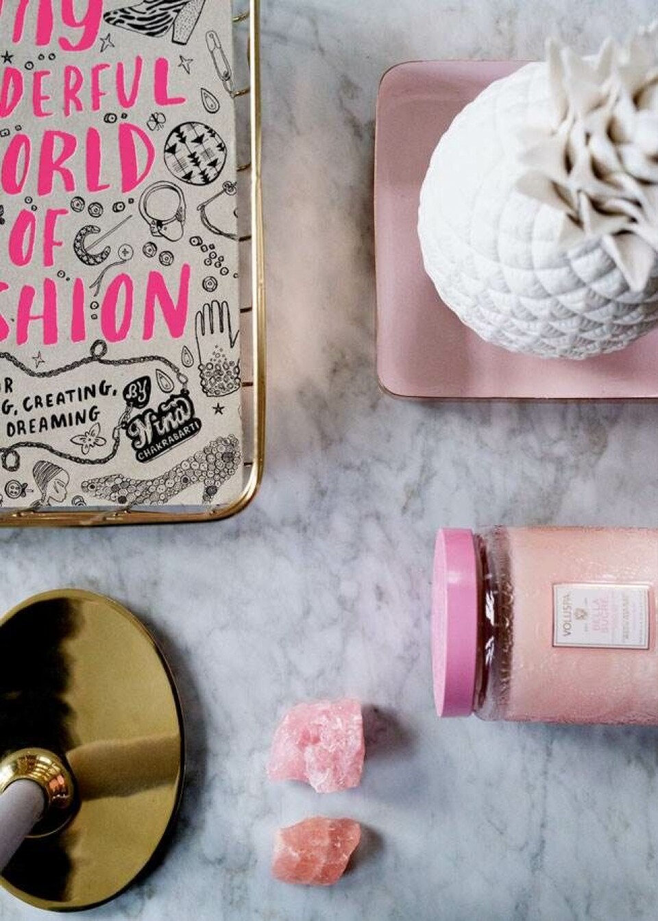 Ny stil i stuen: 3 look med den samme sofa
