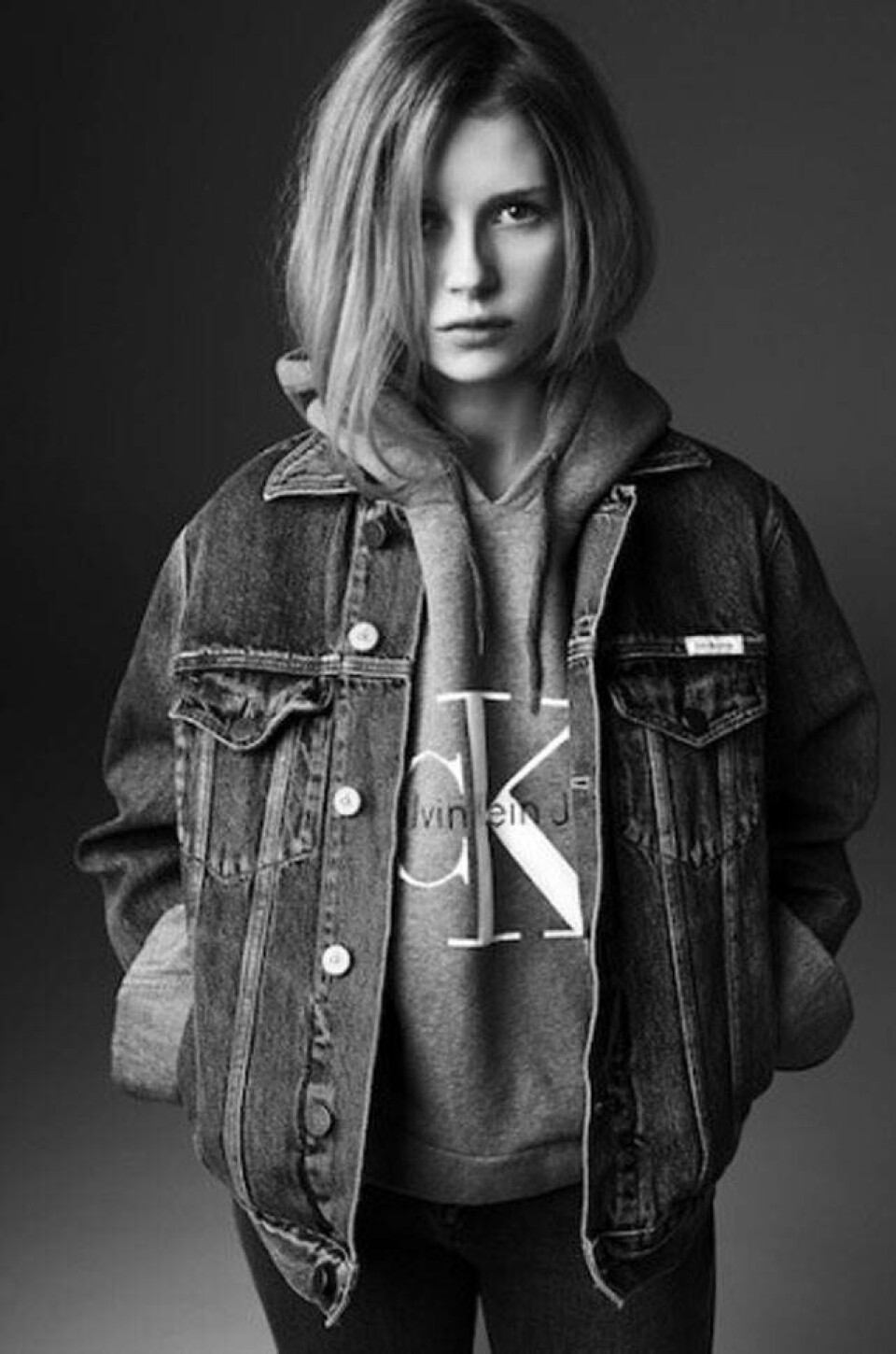 Kate Moss’ lillesøster i ny Calvin Klein kampagne